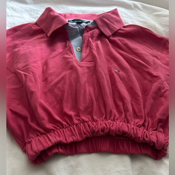 Tommy Hilfiger Pink Reworked Cropped 90s/Y2K Polo Shirt - Picture 3 of 4